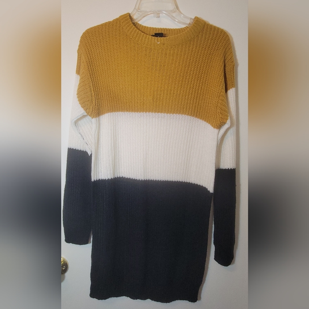 EVELYN TAYLOR Colorblock Sweater - Mustard, White, and Black, sz L. NWT.